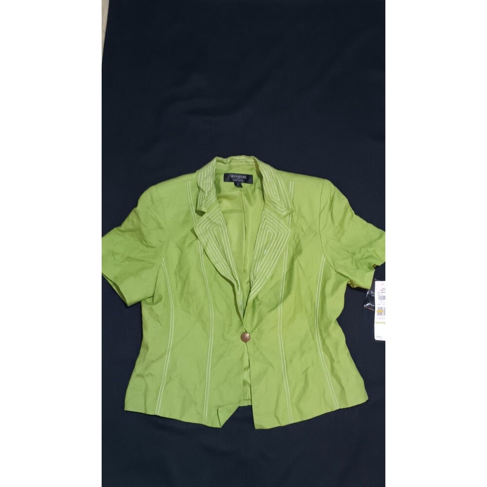 Womans Jacket - Picture 3 of 4